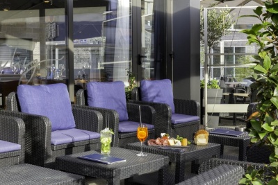 Why Hotel - Lille - terrace with Sofa